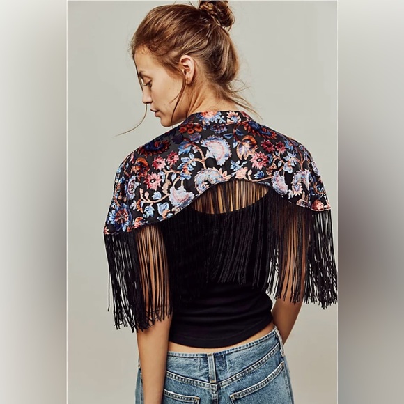 Free People Fringe Velvet Cape NWOT - Picture 3 of 3